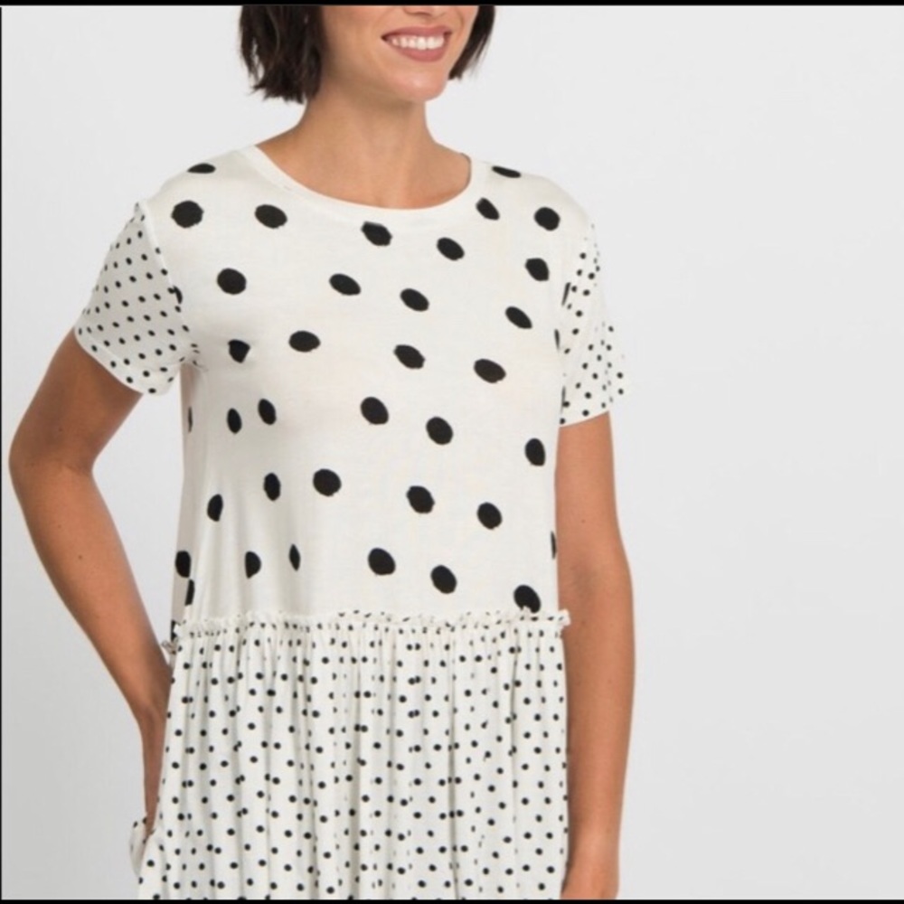 Relaxed ruffle tee NWT Agnes and Dora